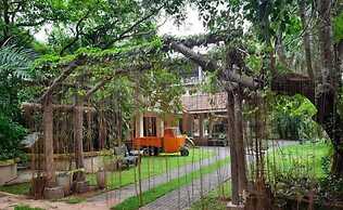 Ceylon Kingsmen Garden Hotel