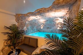 Ftelia Black Villas