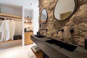Ftelia Black Villas