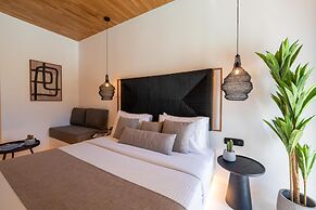 Ftelia Black Villas