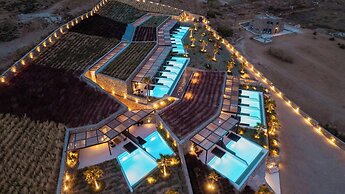 Ftelia Black Villas
