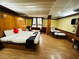 Hotel Gajraj
