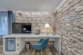 Mint Luxury Rooms
