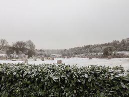 Grouse Lodge