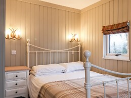 Grouse Lodge