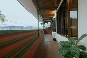 Quepos Inn