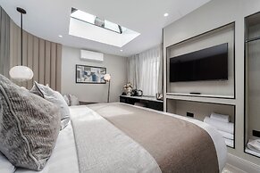 No.4 Carlton Hotel