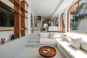 The Arki Villa
