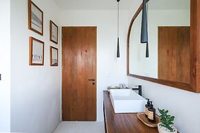 The Arki Villa