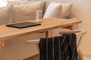 Aura Suites Paros