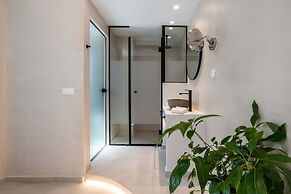 Aura Suites Paros