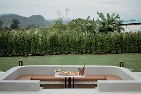 Villa Paramount 2