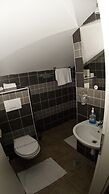 Inviting Apartment 14 Sleeps 3 Guests