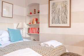 Quaint and Central Studio Flat - Chelsea
