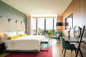 Renaissance Porto Lapa Hotel