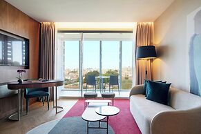 Renaissance Porto Lapa Hotel