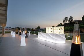 Renaissance Porto Lapa Hotel