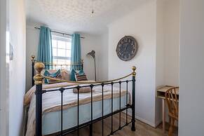 West Dartford Teal House