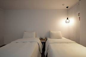 KAYLA HOTEL