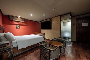 KAYLA HOTEL