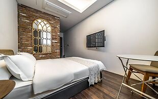 KAYLA HOTEL