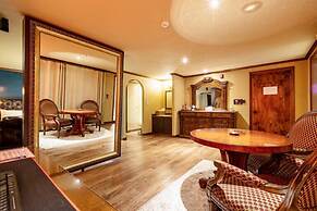 KAYLA HOTEL