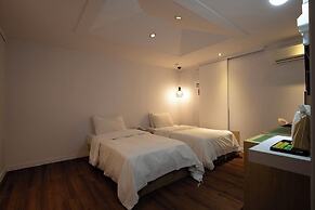 KAYLA HOTEL