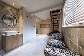 KAYLA HOTEL