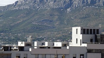 Captivating Apartment 15 Sleeps 4 Guests