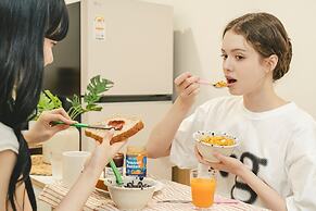 Sinchon Localfriends Hotel