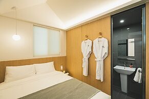 Sinchon Localfriends Hotel