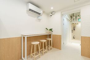 Sinchon Localfriends Hotel