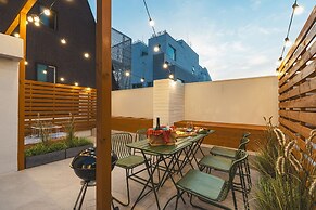 Sinchon Localfriends Hotel