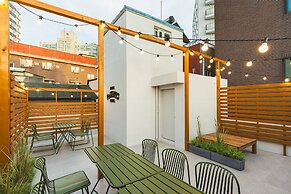 Sinchon Localfriends Hotel