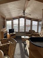 Immaculate 2-bed Static Caravan at Monrieth