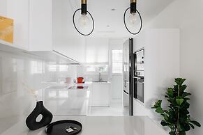 Spectacular 3BR Apartment in Pangrati