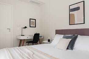 Spectacular 3BR Apartment in Pangrati