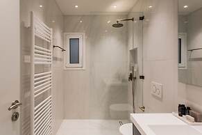 Spectacular 3BR Apartment in Pangrati