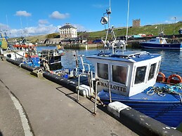 Charming Eyemouth 1-bed Apt, Sleeps 2 Near Beach