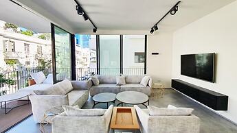 Yavne Brillant in Tel Aviv-yafo
