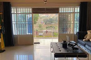 House - Sleeps 6 - Parking - Garden