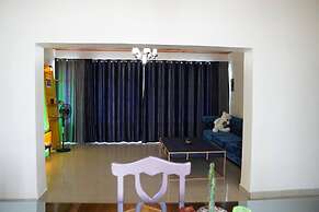House - Sleeps 6 - Parking - Garden