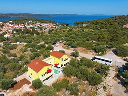 Luxury Villa Gaby With Heated Pool