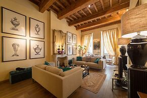 Ognissanti Suites