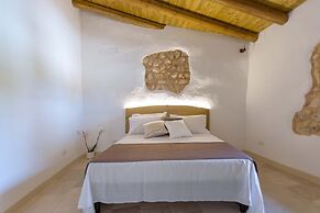 2474 Villa Vanda