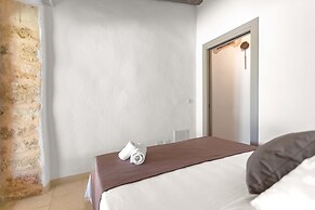 2474 Villa Vanda