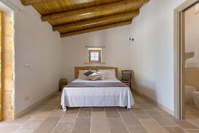 2474 Villa Vanda