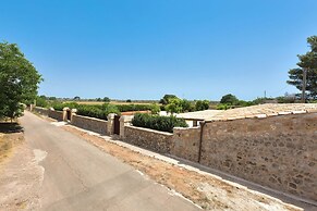 2474 Villa Vanda