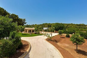 2474 Villa Vanda