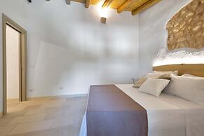 2474 Villa Vanda